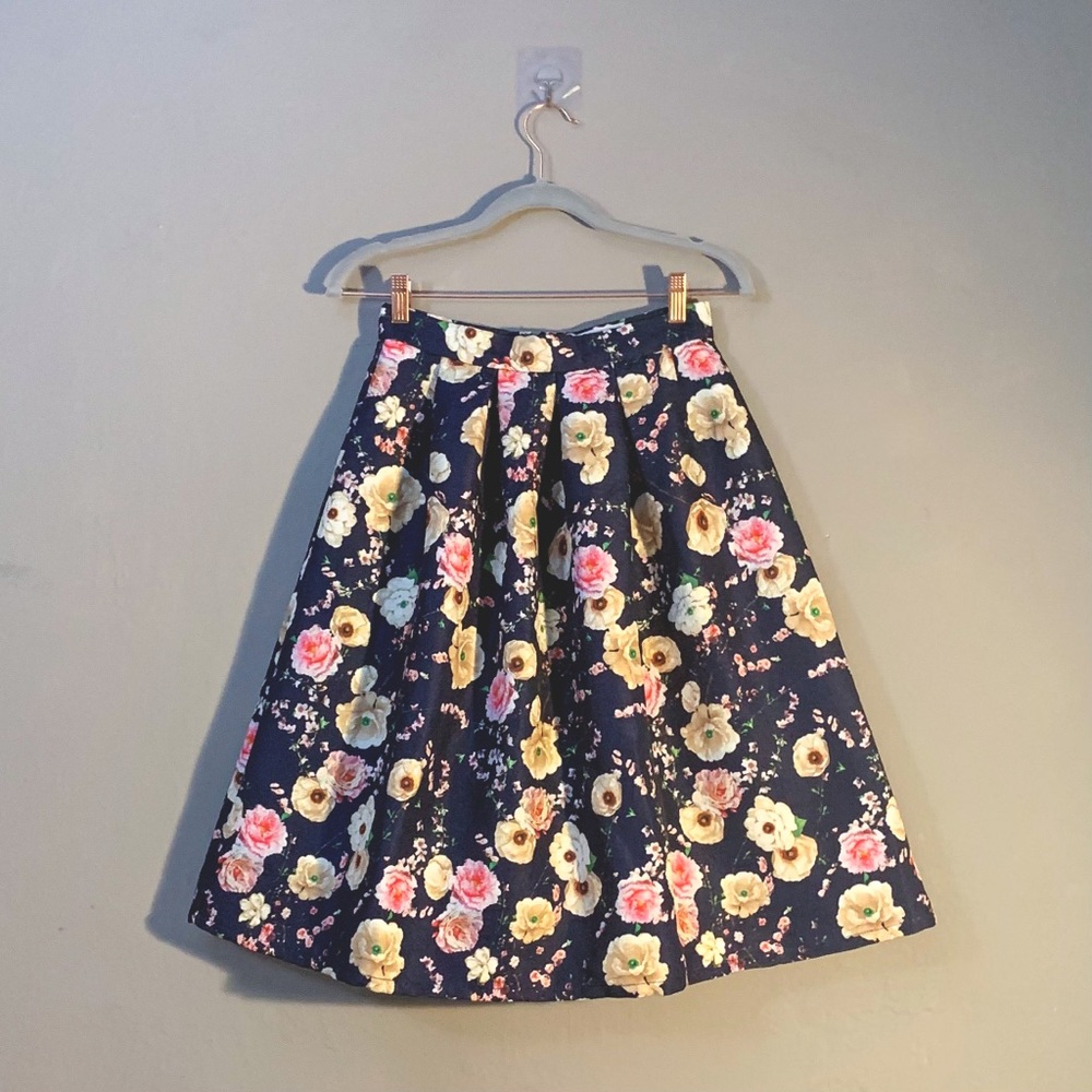 NEW Moon Collection Jacquard Floral Skirt | Small